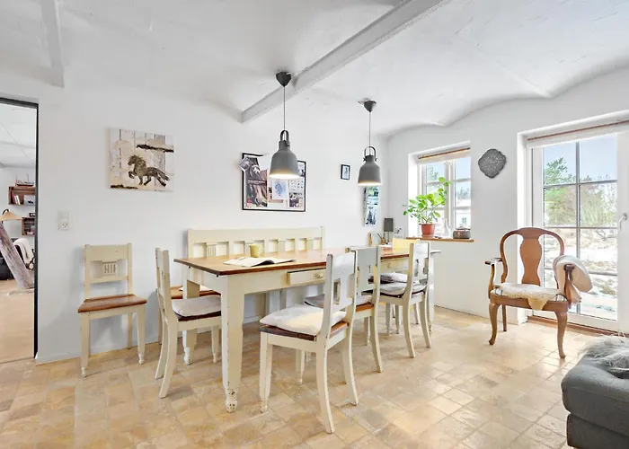 Σπίτι διακοπών Gorgeous In With Sauna